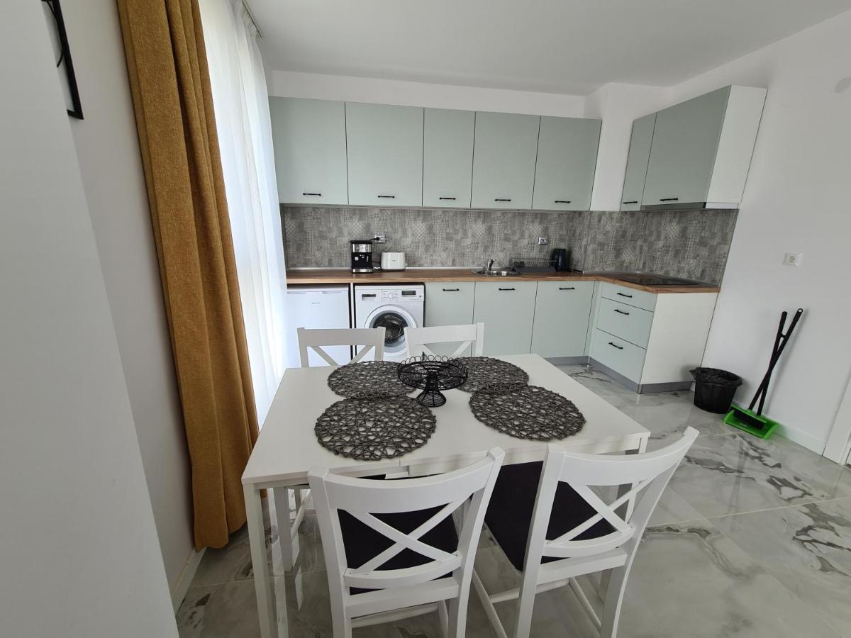 Gold Beach Apart Obzor Exterior photo